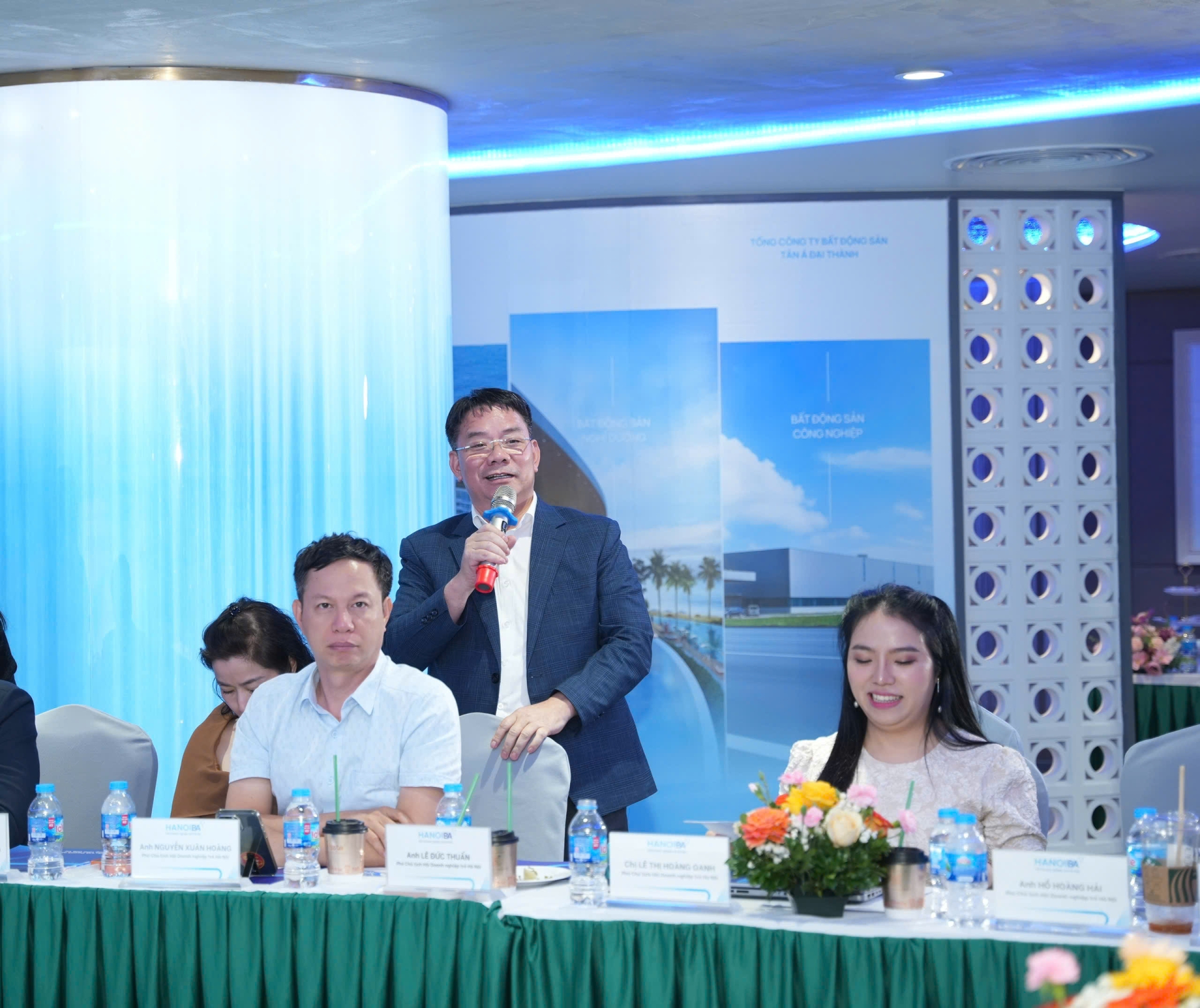 HANOIBA TỔ CHỨC THÀNH CÔNG HỘI NGHỊ BCH LẦN THỨ 19