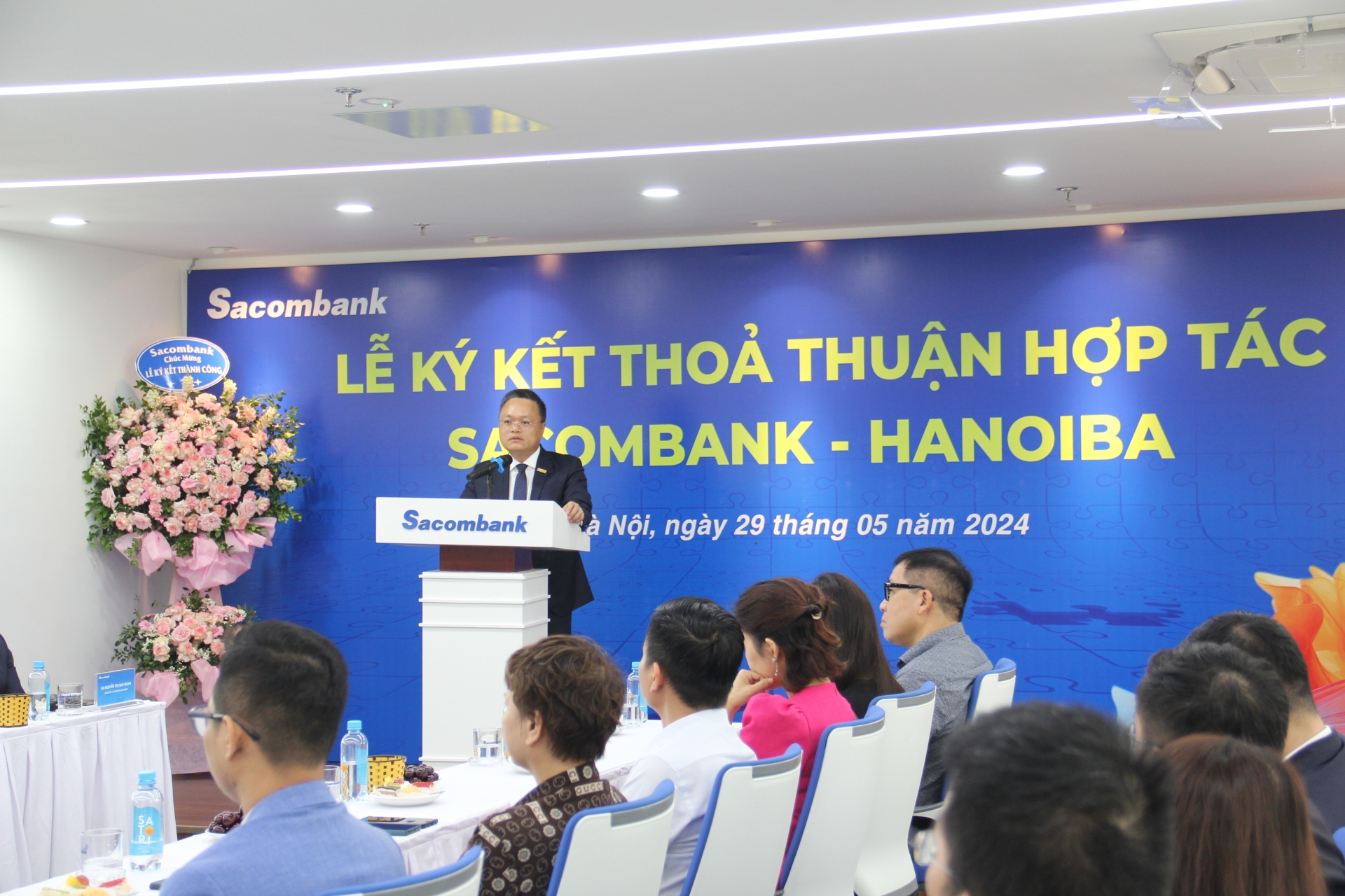 LỄ KÝ KẾT THOẢ THUẬN HỢP TÁC GIỮA HANOIBA - SACOMBANK