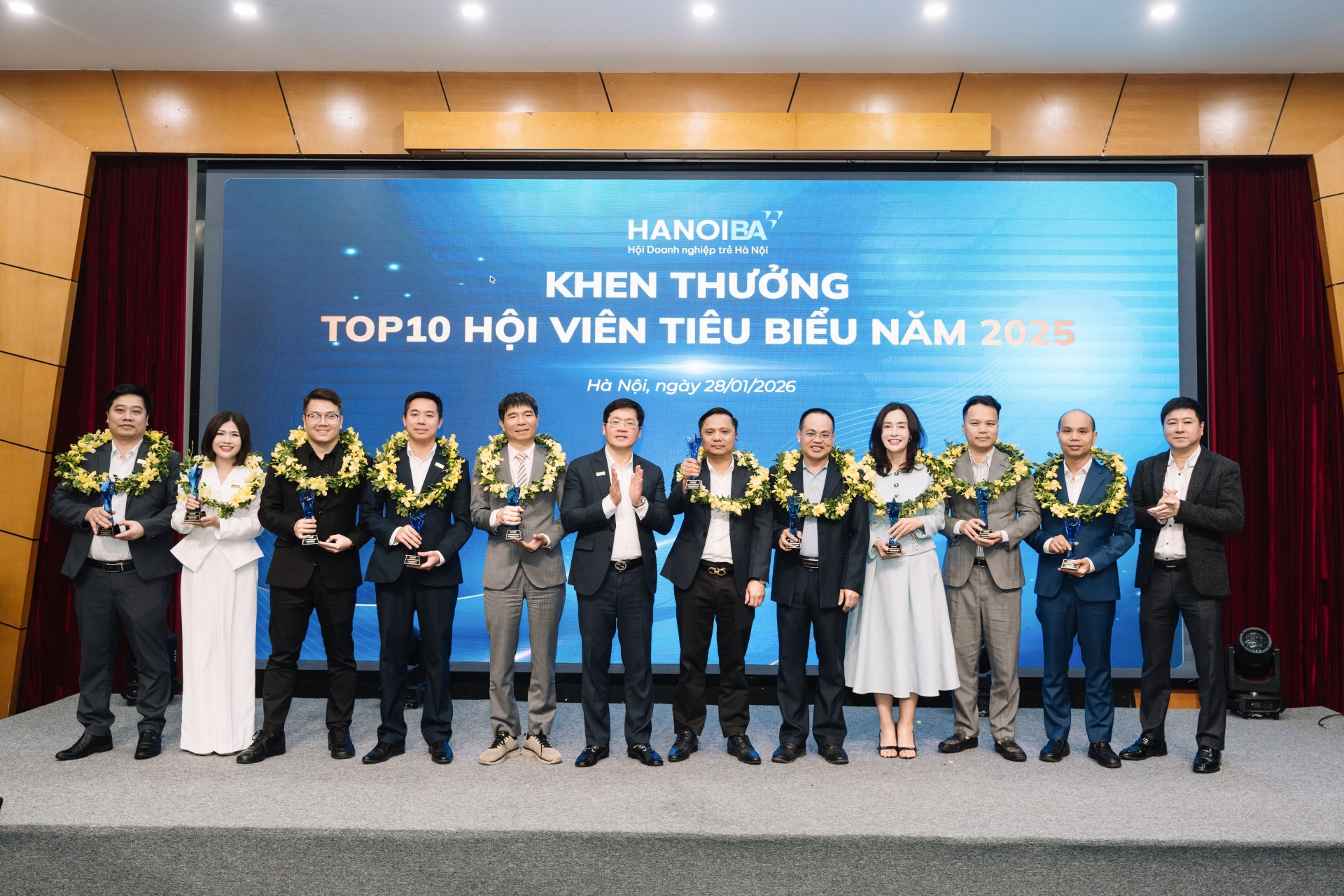 KHEN THƯỞNG TẬP THỂ VÀ CÁ NHÂN TIÊU BIỂU HANOIBA 2025