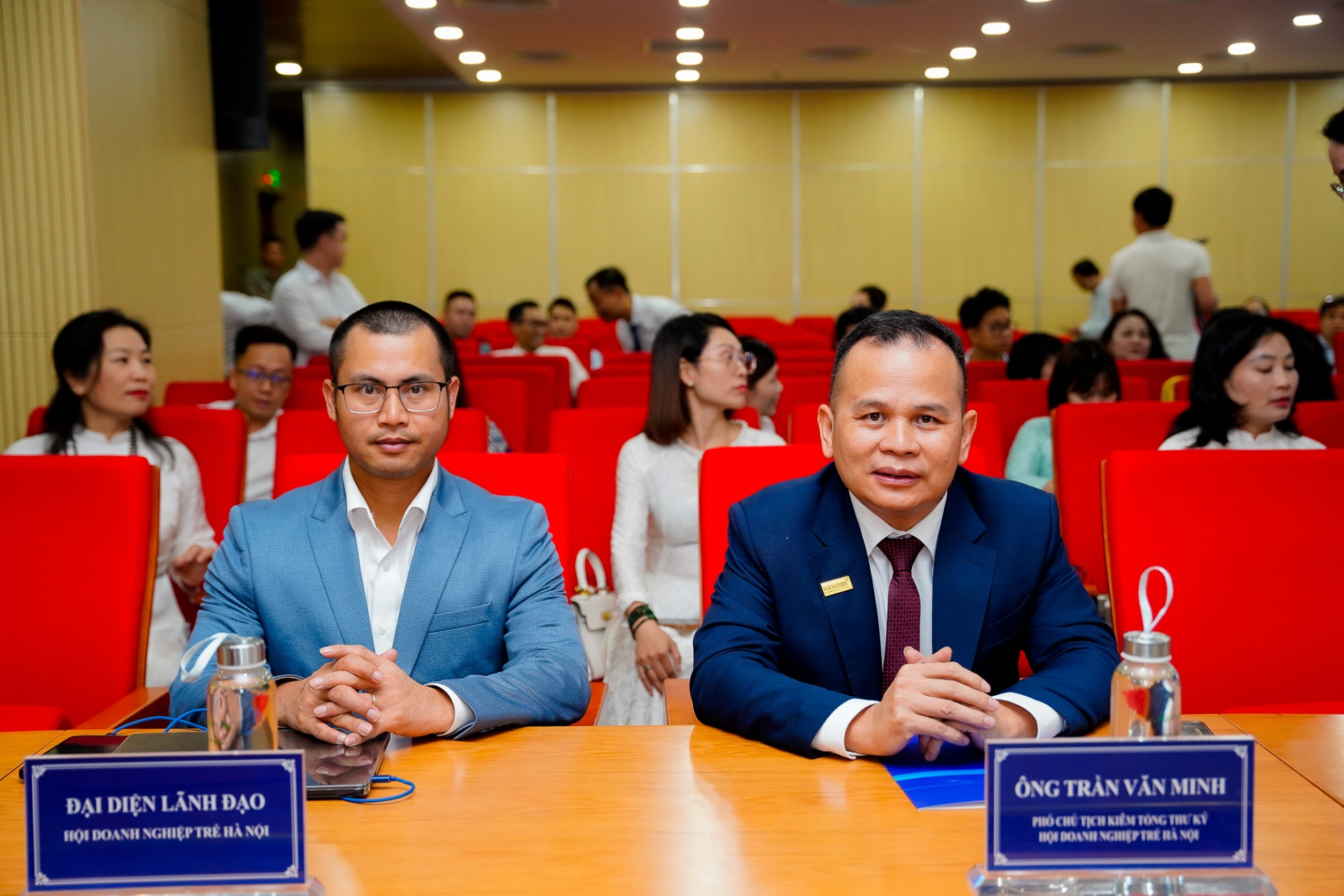 HANOIBA THAM GIA KÝ KẾT MOU VỚI TRUNG TÂM PHỤC VỤ HÀNH CHÍNH CÔNG THÀNH PHỐ HÀ NỘI: TĂNG CƯỜNG KẾT NỐI, HỖ TRỢ DOANH NGHIỆP TRONG CẢI CÁCH HÀNH CHÍNH VÀ CHUYỂN ĐỔI SỐ
