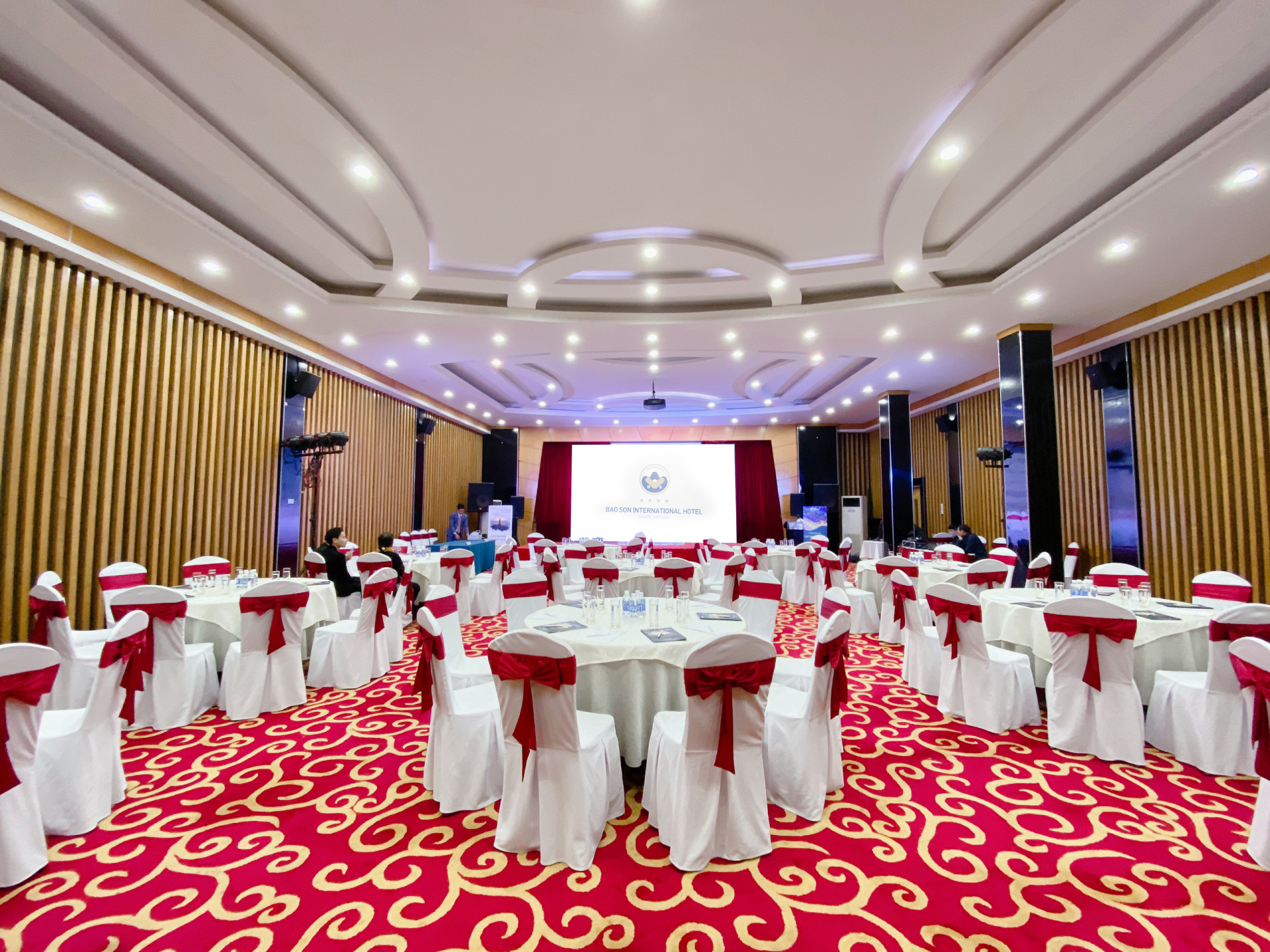 TẬP ĐOÀN ĐẦU TƯ XÂY DỰNG VÀ DU LỊCH BẢO SƠN - NHÀ TÀI TRỢ HẠNG VÀNG CHƯƠNG TRÌNH TẾT DOANH NHÂN TRẺ 2025: THE CONNECTION - KẾT NỐI