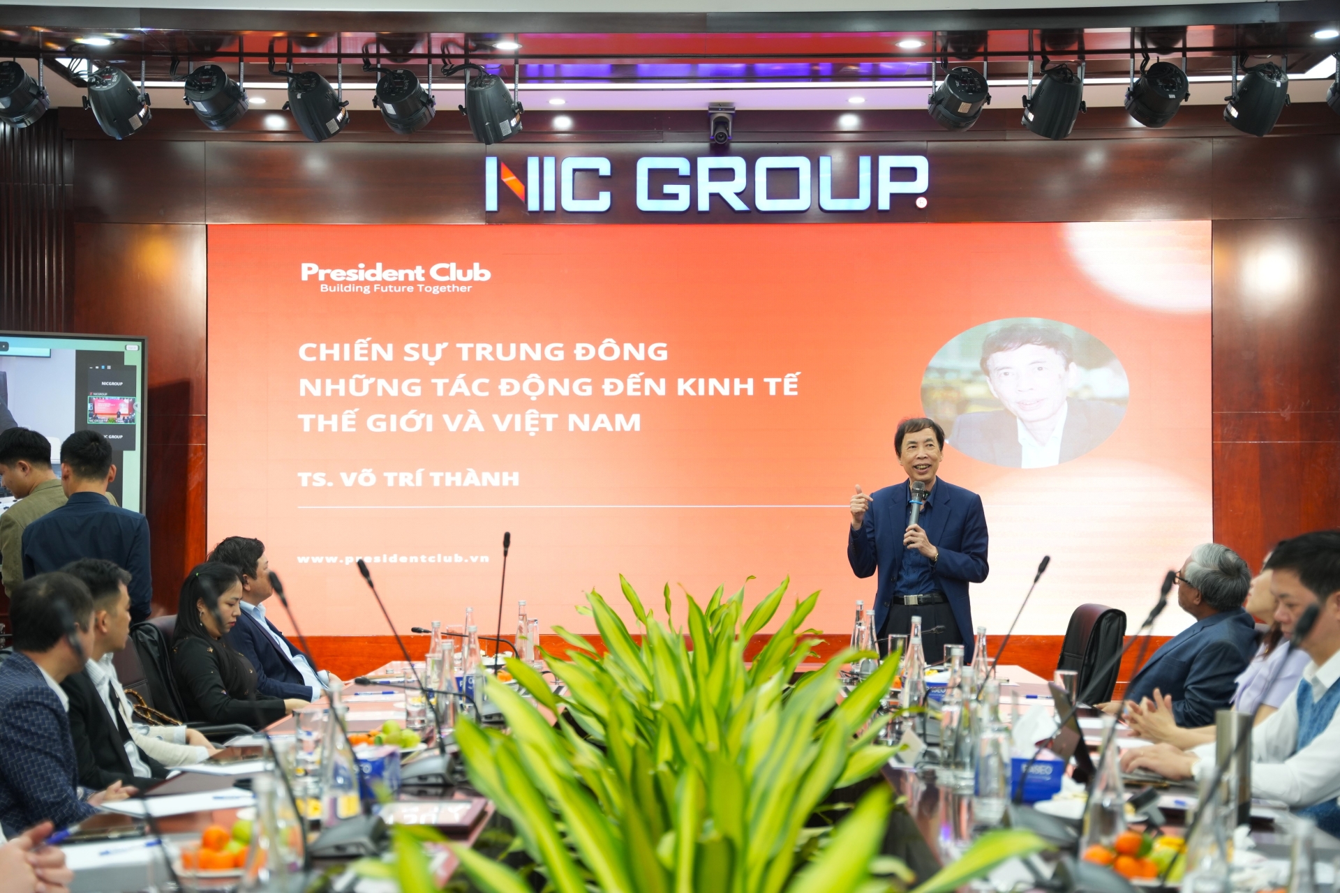 HANOIBA CÙNG CÁC CHUYÊN GIA TÌM GIẢI PHÁP KHẮC PHỤC ẢNH HƯỞNG TỚI KINH DOANH CỦA DN VIỆT TRONG KHỦNG HOẢNG CHIẾN SỰ TRUNG ĐÔNG