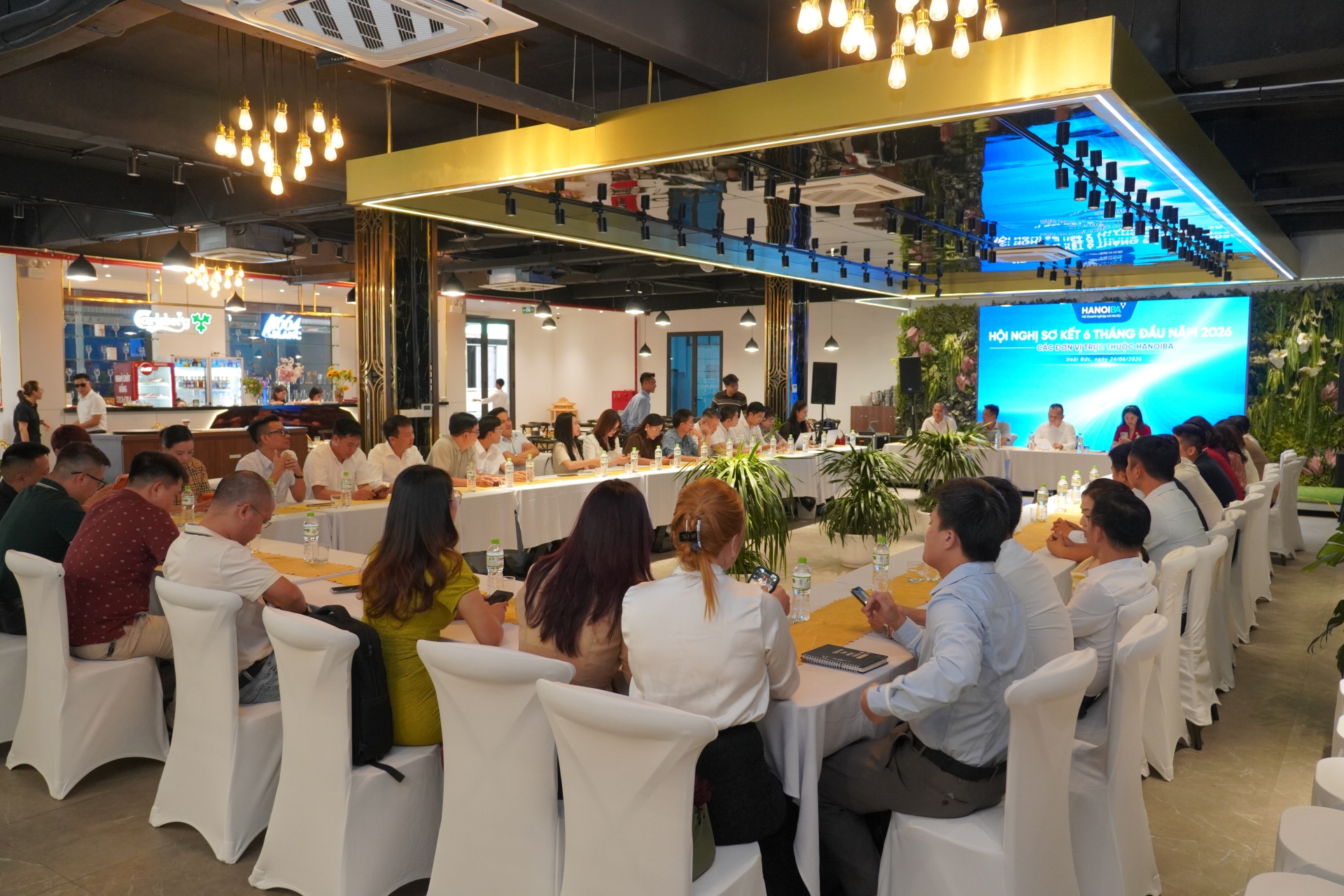 HANOIBA TỔ CHỨC HỘI NGHỊ SƠ KẾT HOẠT ĐỘNG 6 THÁNG ĐẦU NĂM 2026 CÁC ĐƠN VỊ TRỰC THUỘC
