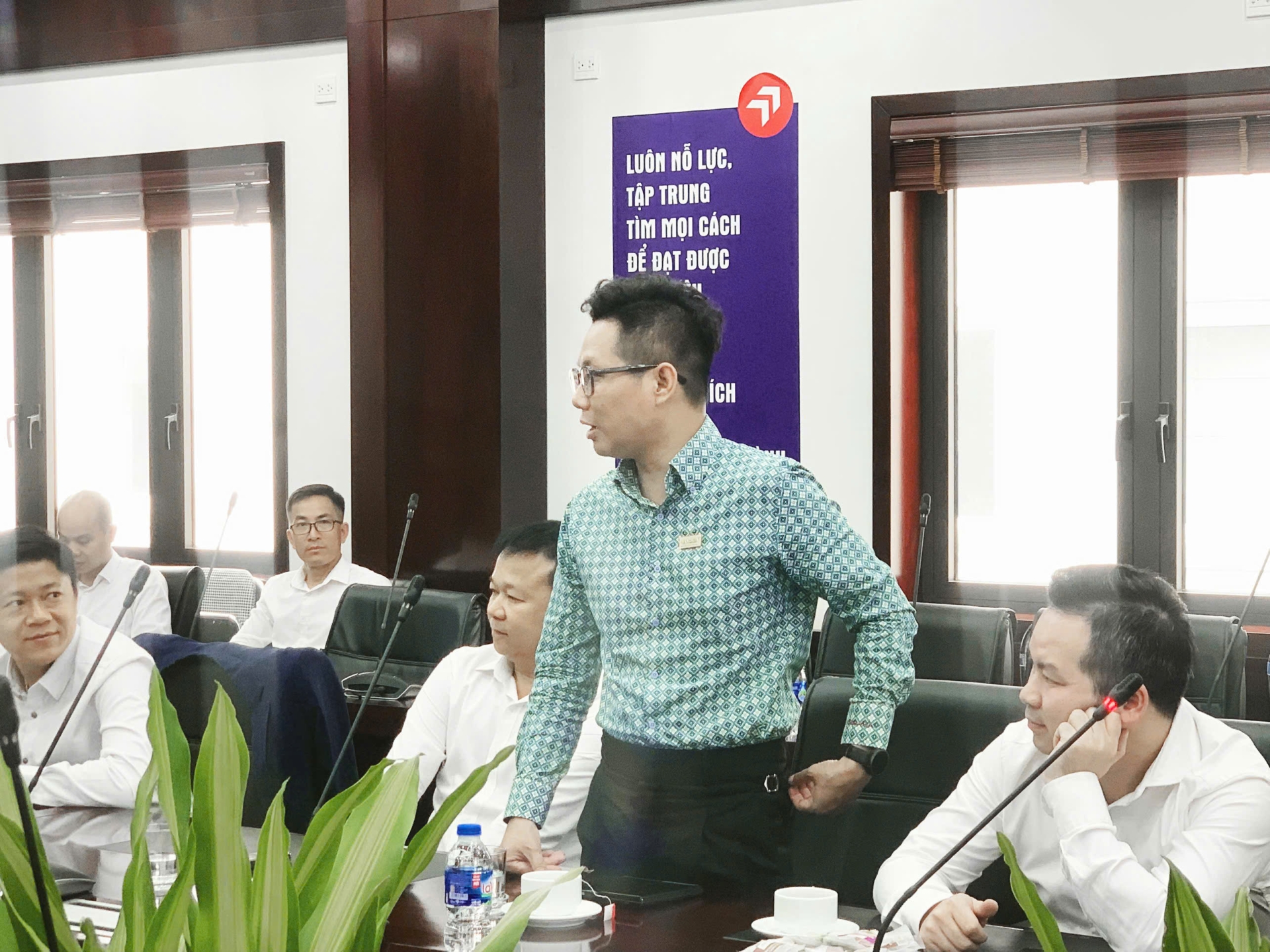 HỘI NGHỊ SƠ KẾT HOẠT ĐỘNG 6 THÁNG ĐẦU NĂM 2025 CỦA CÁC CLB TRỰC THUỘC HANOIBA