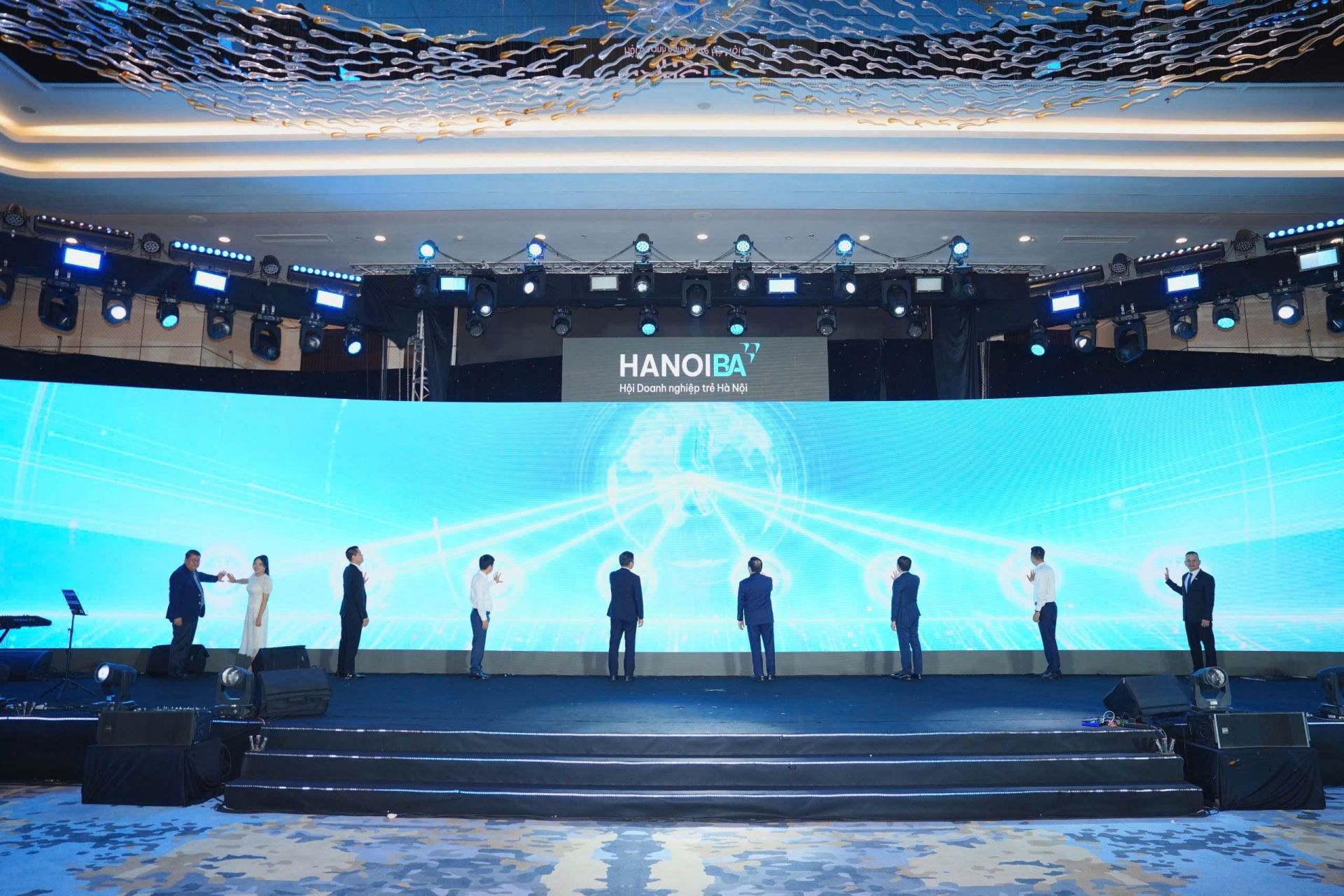 TẾT DOANH NHÂN TRẺ 2025 – THE CONNECTION
