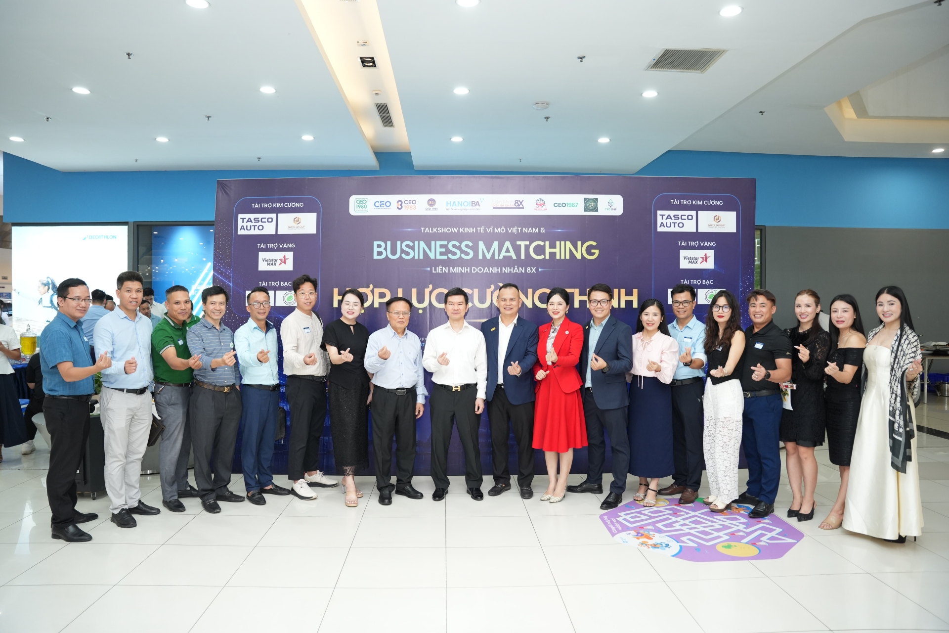 [TIN SỰ KIỆN ĐƠN VỊ TRỰC THUỘC] LIÊN MINH DOANH NHÂN 8X: BÙNG NỔ KẾT NỐI VỚI CHUỖI HOẠT ĐỘNG 
