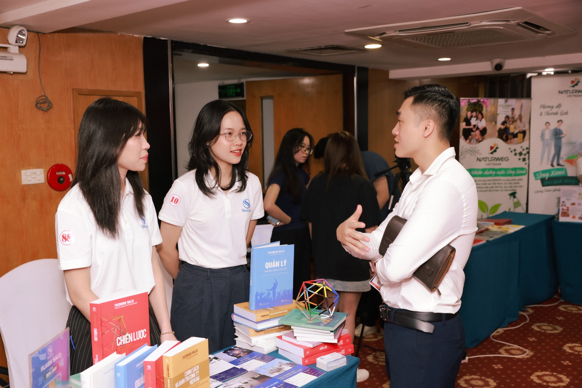 ĐẨY MẠNH KẾT NỐI VÀ XÚC TIẾN THƯƠNG MẠI QUA CHƯƠNG TRÌNH XTTM CÁC NHÀ HANOIBA