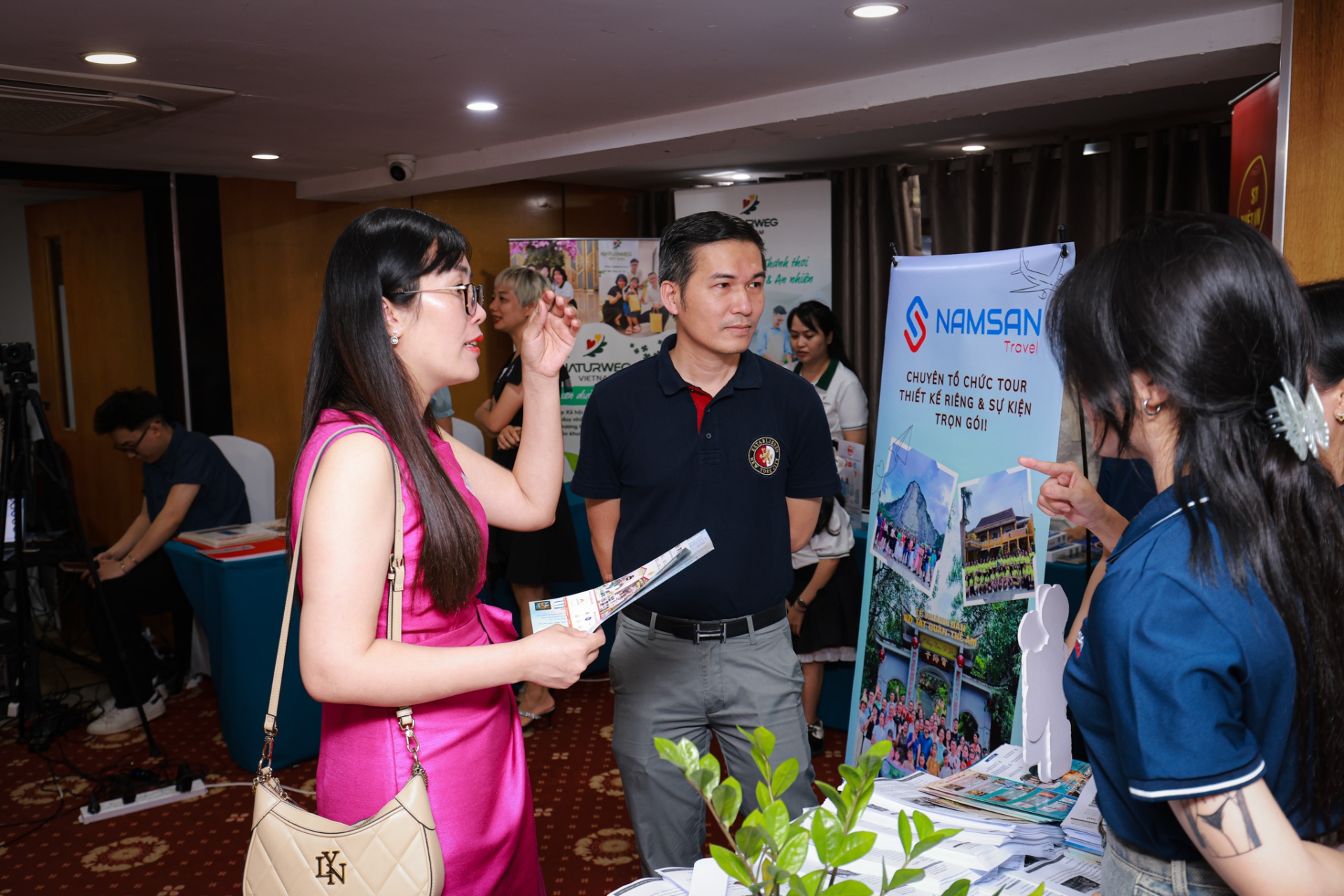 ĐẨY MẠNH KẾT NỐI VÀ XÚC TIẾN THƯƠNG MẠI QUA CHƯƠNG TRÌNH XTTM CÁC NHÀ HANOIBA