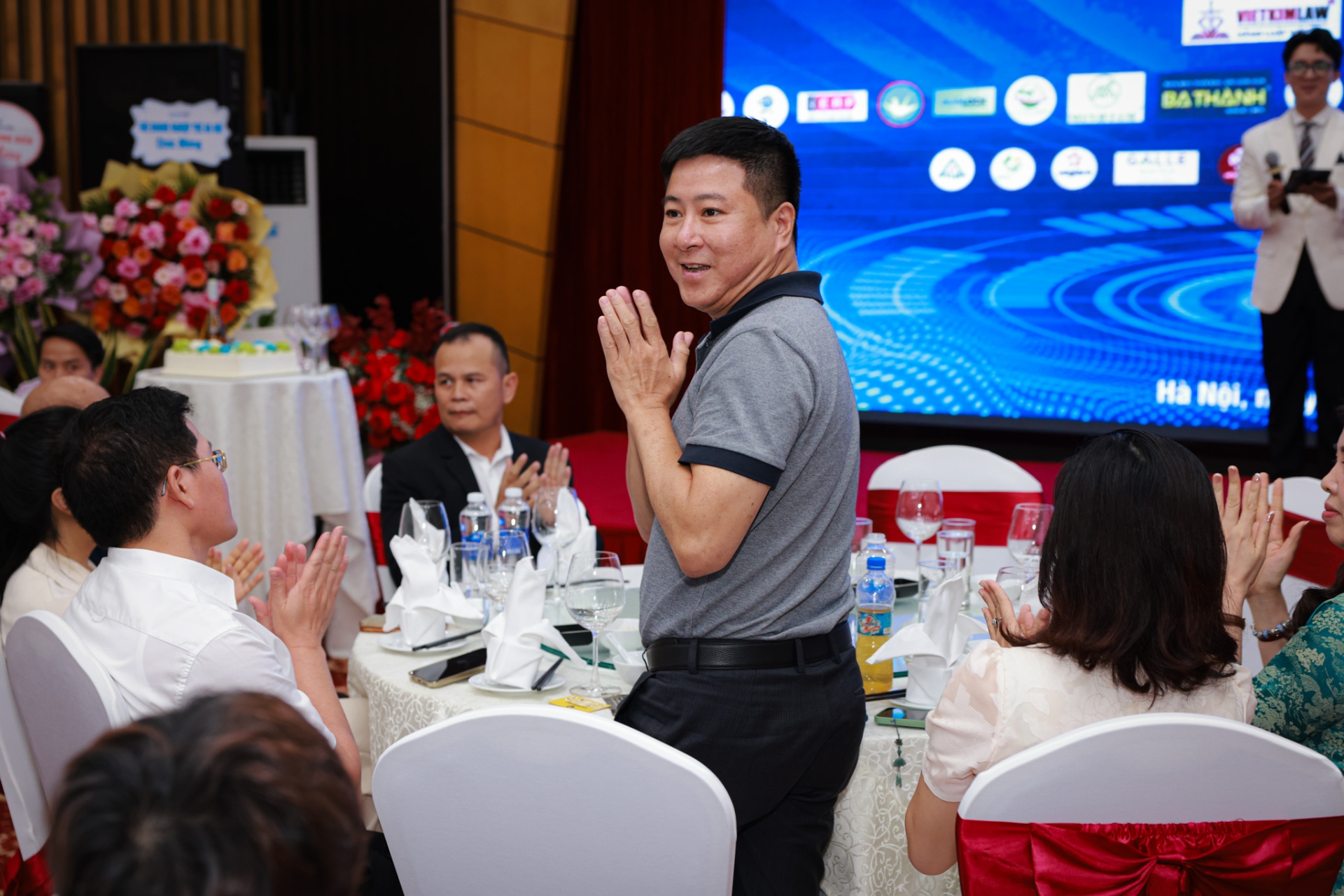 ĐẨY MẠNH KẾT NỐI VÀ XÚC TIẾN THƯƠNG MẠI QUA CHƯƠNG TRÌNH XTTM CÁC NHÀ HANOIBA