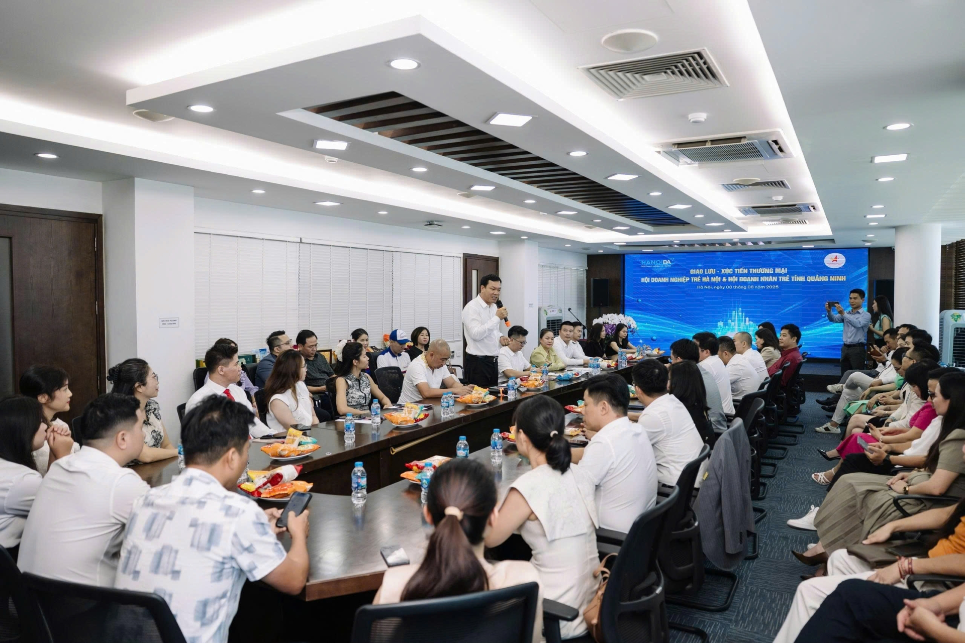 Giao lưu - Xúc tiến Thương mại Hội Doanh nghiệp trẻ Hà Nội & Hội Doanh nhân trẻ Tỉnh Quảng Ninh