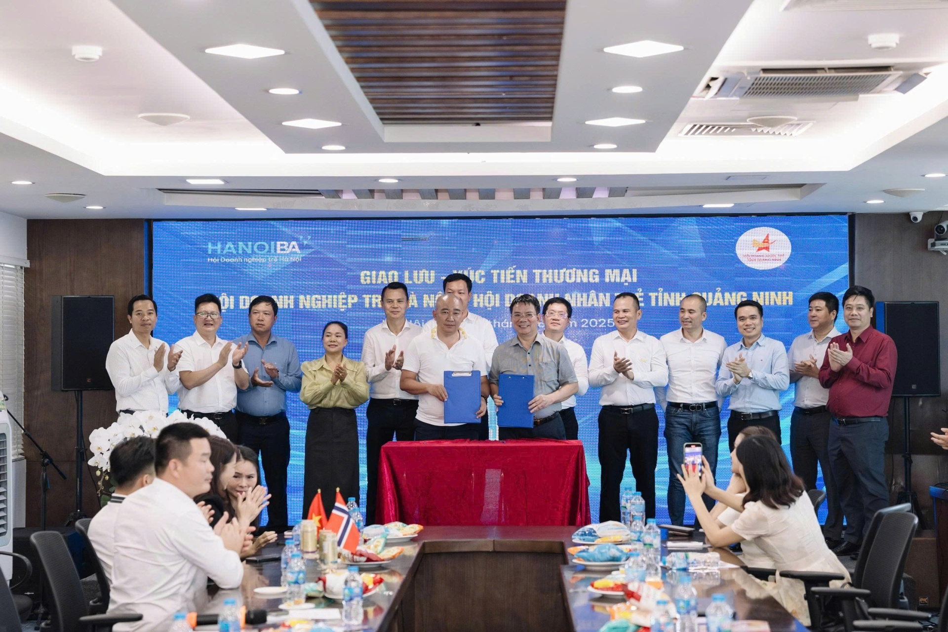 Giao lưu - Xúc tiến Thương mại Hội Doanh nghiệp trẻ Hà Nội & Hội Doanh nhân trẻ Tỉnh Quảng Ninh