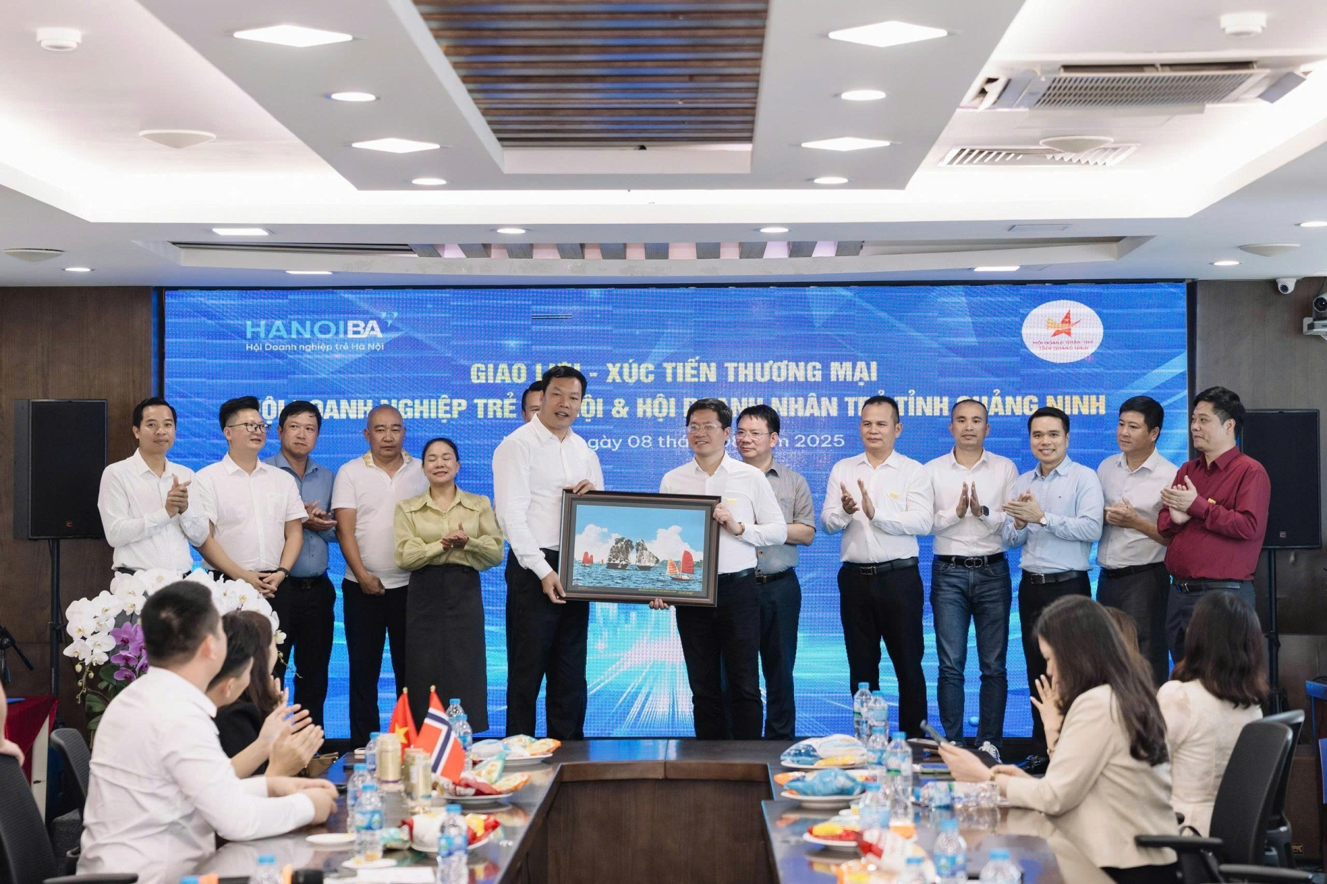 Giao lưu - Xúc tiến Thương mại Hội Doanh nghiệp trẻ Hà Nội & Hội Doanh nhân trẻ Tỉnh Quảng Ninh
