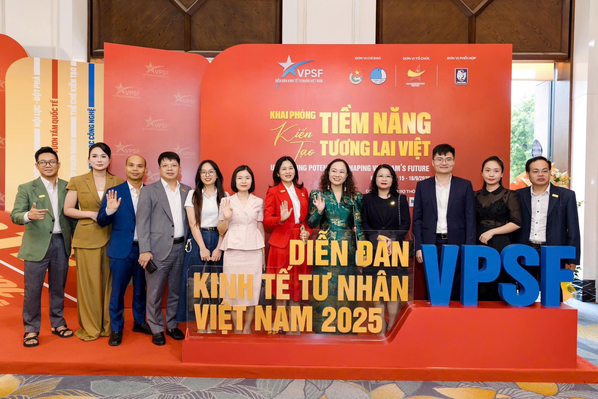 HỘI DOANH NGHIỆP TRẺ HÀ NỘI THAM DỰ DIỄN ĐÀN KINH TẾ TƯ NHÂN 2025