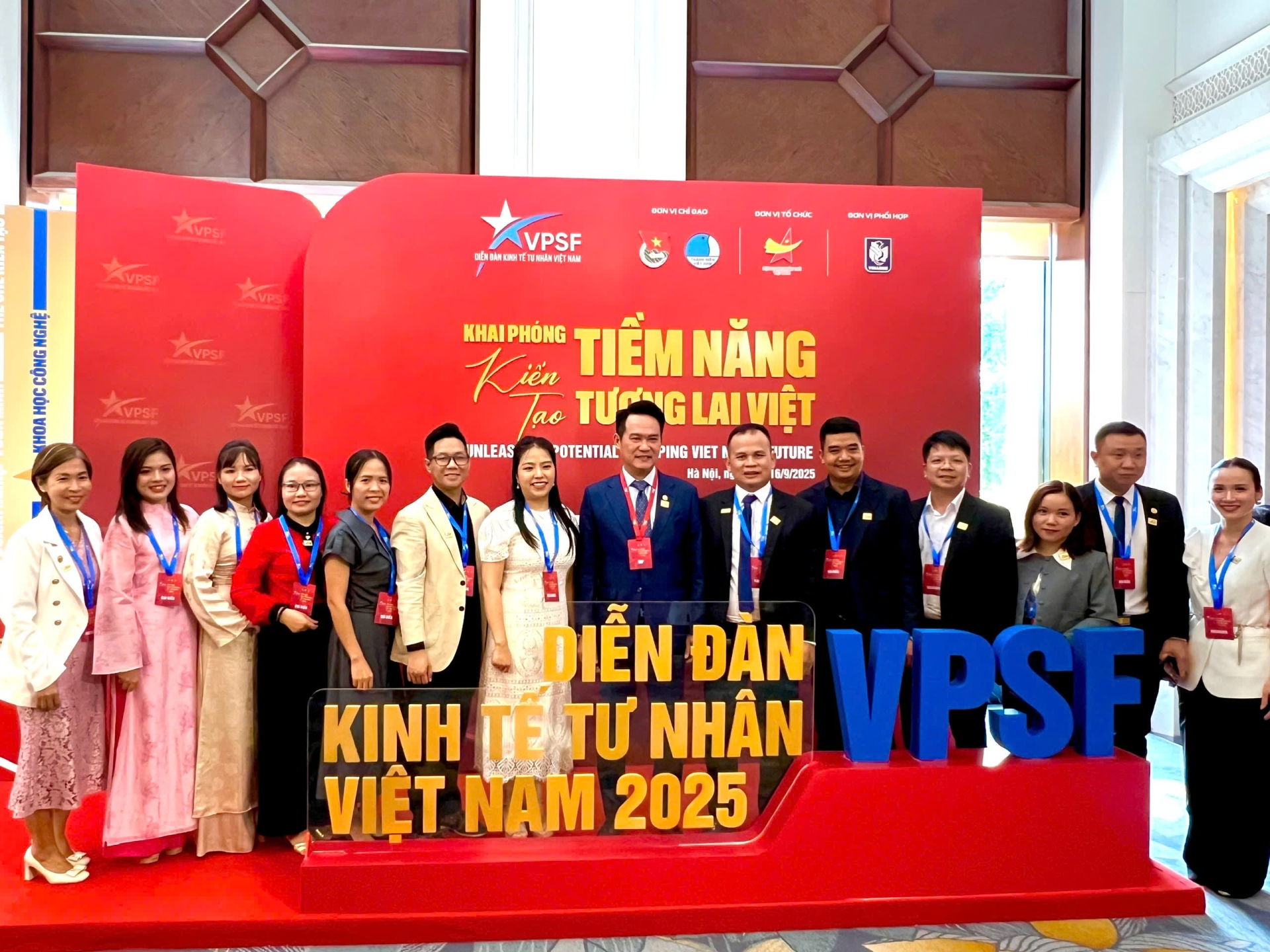 HỘI DOANH NGHIỆP TRẺ HÀ NỘI THAM DỰ DIỄN ĐÀN KINH TẾ TƯ NHÂN 2025