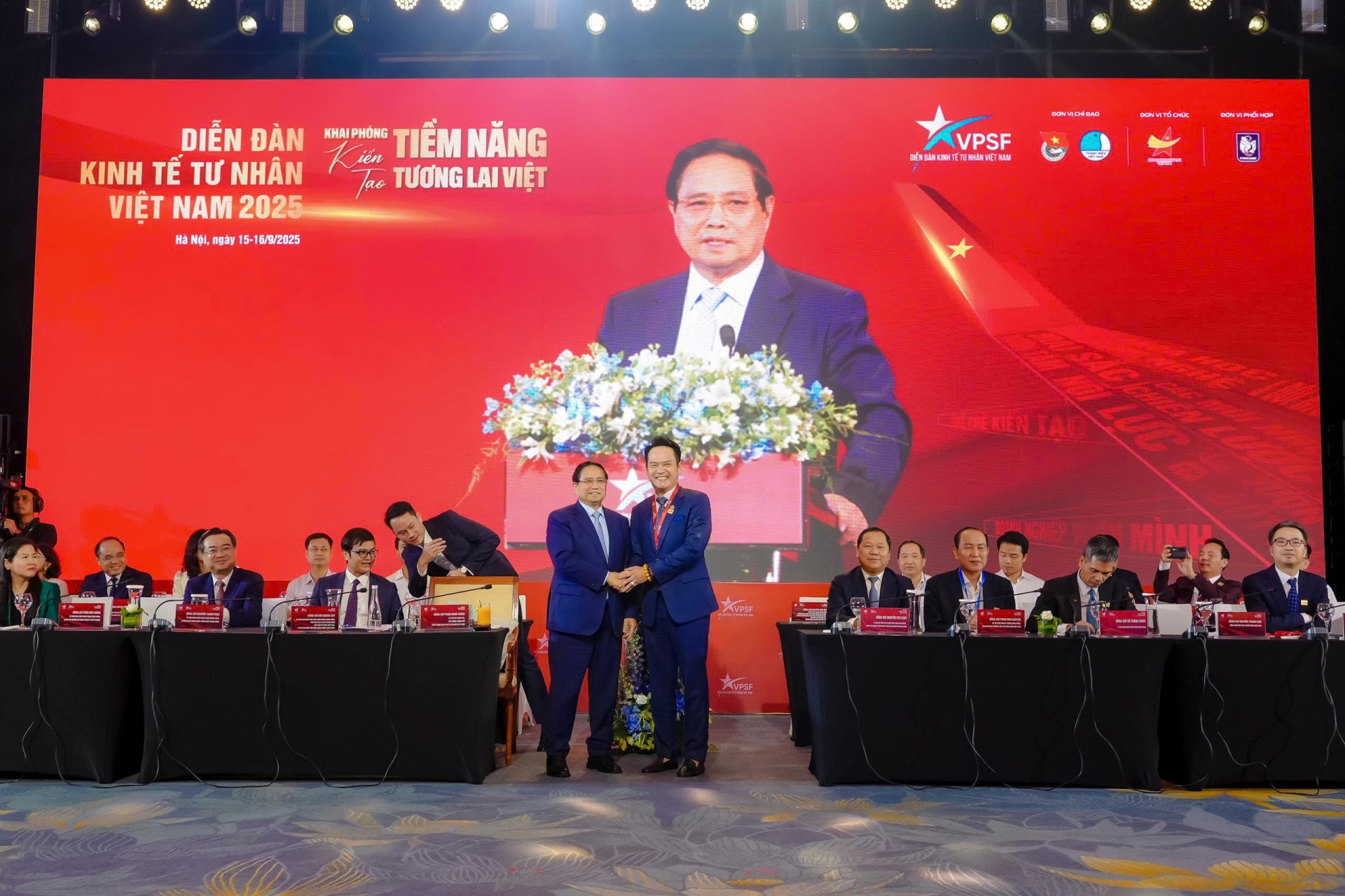 HỘI DOANH NGHIỆP TRẺ HÀ NỘI THAM DỰ DIỄN ĐÀN KINH TẾ TƯ NHÂN 2025