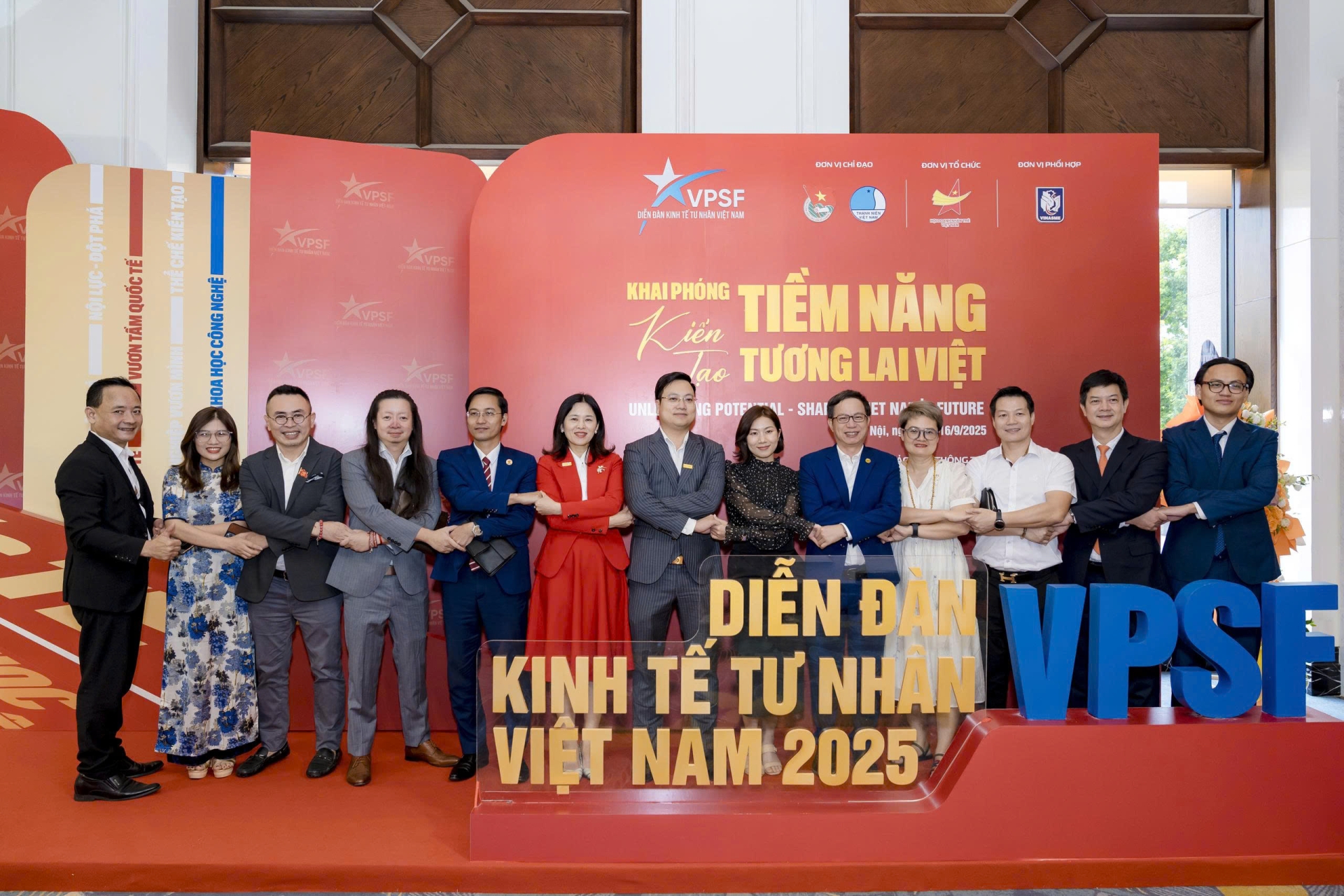 HỘI DOANH NGHIỆP TRẺ HÀ NỘI THAM DỰ DIỄN ĐÀN KINH TẾ TƯ NHÂN 2025