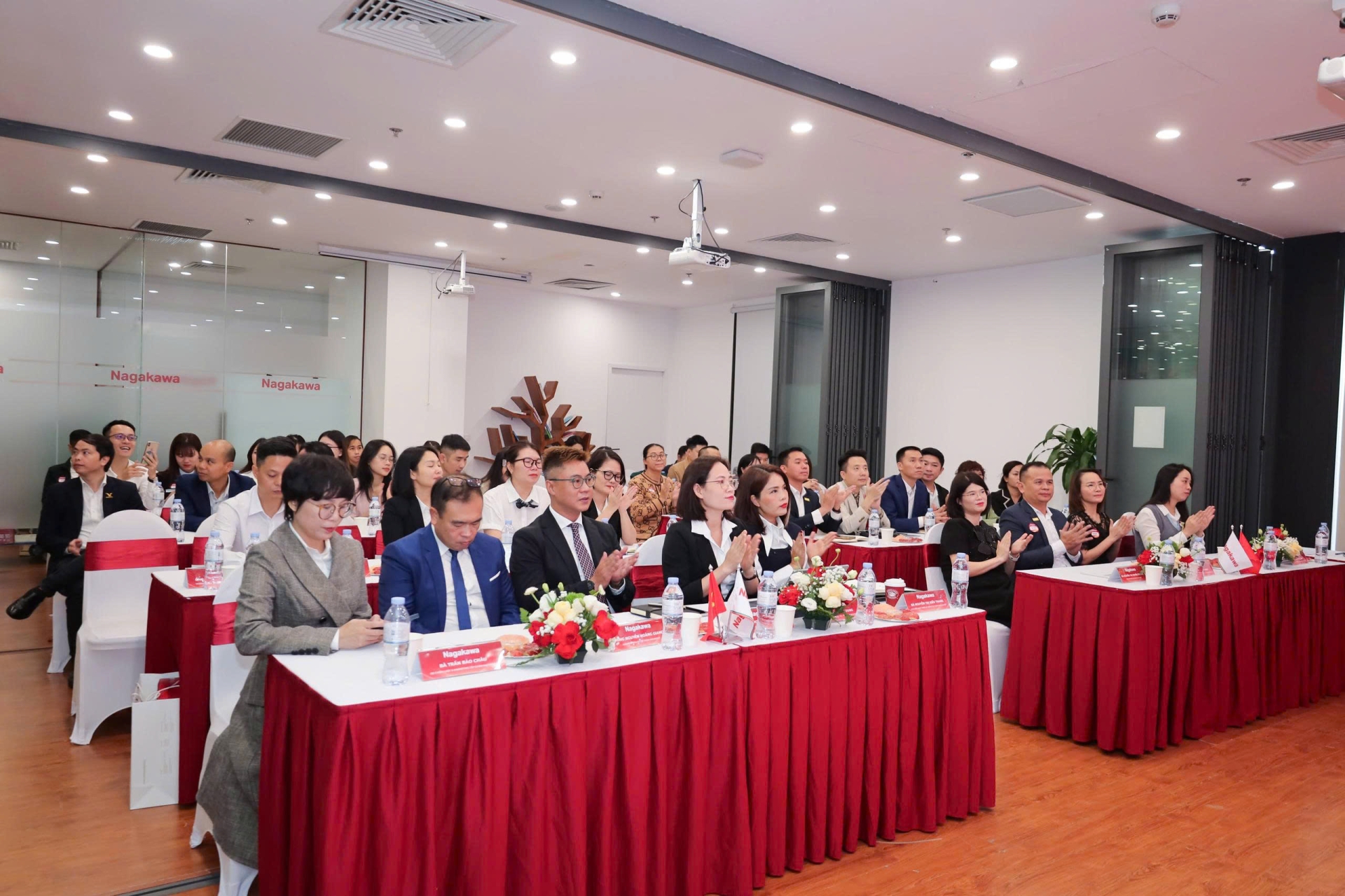 TIN XÚC TIẾN THƯƠNG MẠI: SITE VISIT - THĂM VÀ GIAO THƯƠNG CÙNG TẬP ĐOÀN NAGAKAWA