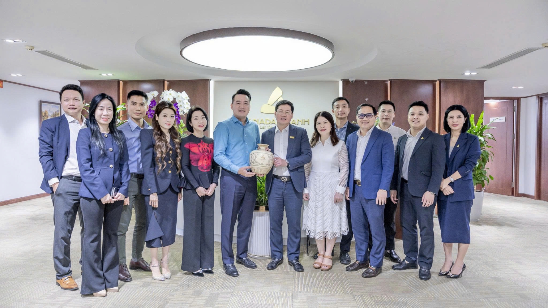 HỘI DOANH NGHIỆP TRẺ HÀ NỘI THAM GIA THẨM ĐỊNH GIẢI THƯỞNG SAO ĐỎ - DOANH NHÂN TRẺ VIỆT NAM TIÊU BIỂU 2025