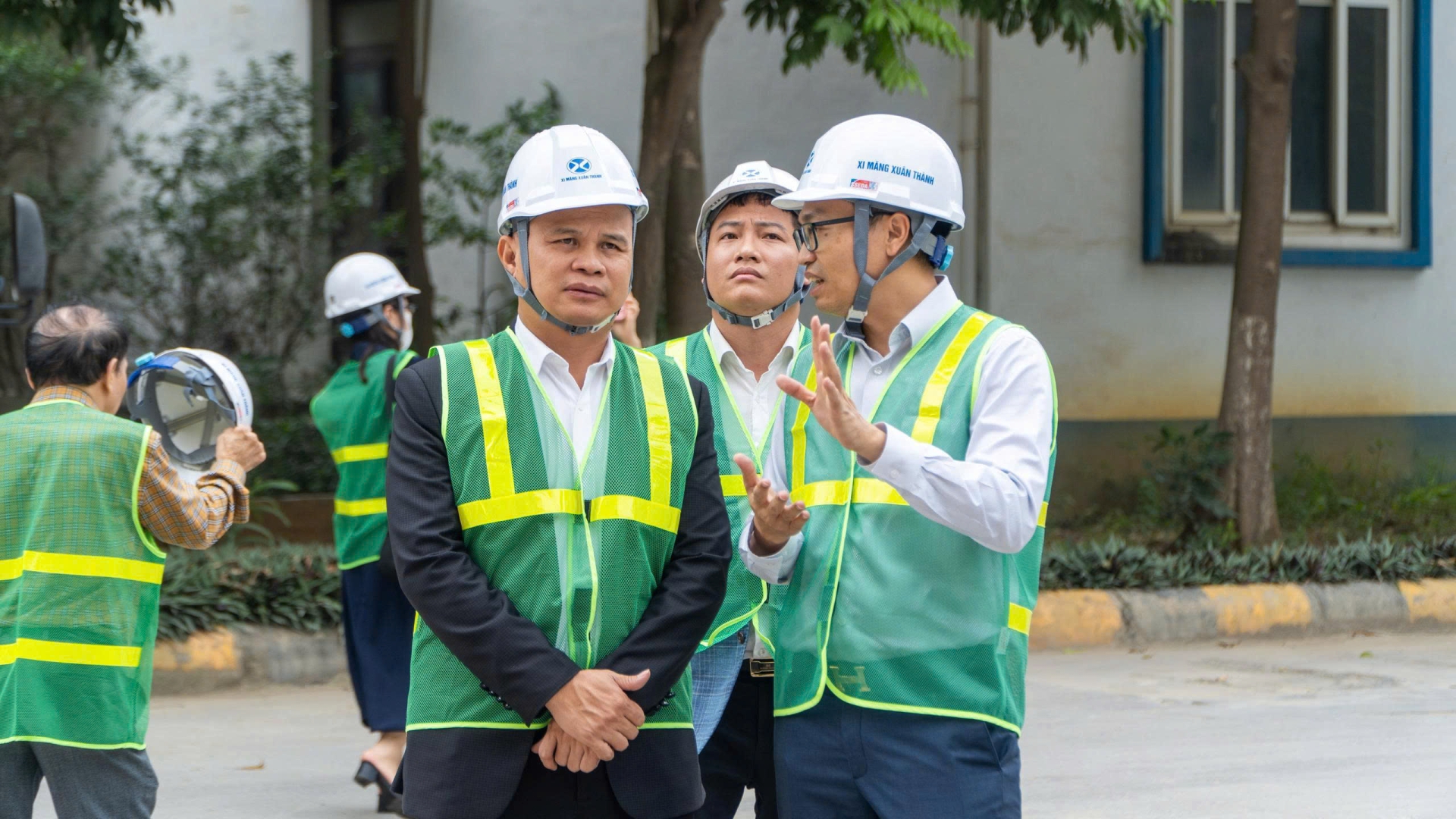 HỘI DOANH NGHIỆP TRẺ HÀ NỘI THAM GIA THẨM ĐỊNH GIẢI THƯỞNG SAO ĐỎ - DOANH NHÂN TRẺ VIỆT NAM TIÊU BIỂU 2025