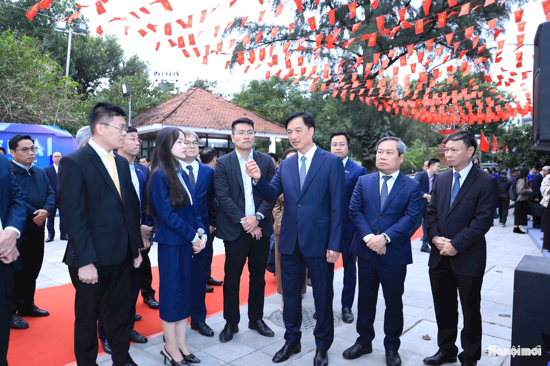 HANOIBA THAM DỰ HỘI NGHỊ HÀNH ĐỘNG THỰC HIỆN NGHỊ QUYẾT 57 & RA MẮT MANG LƯỚI ĐỔI MỚI SÁNG TẠO THÀNH PHỐ