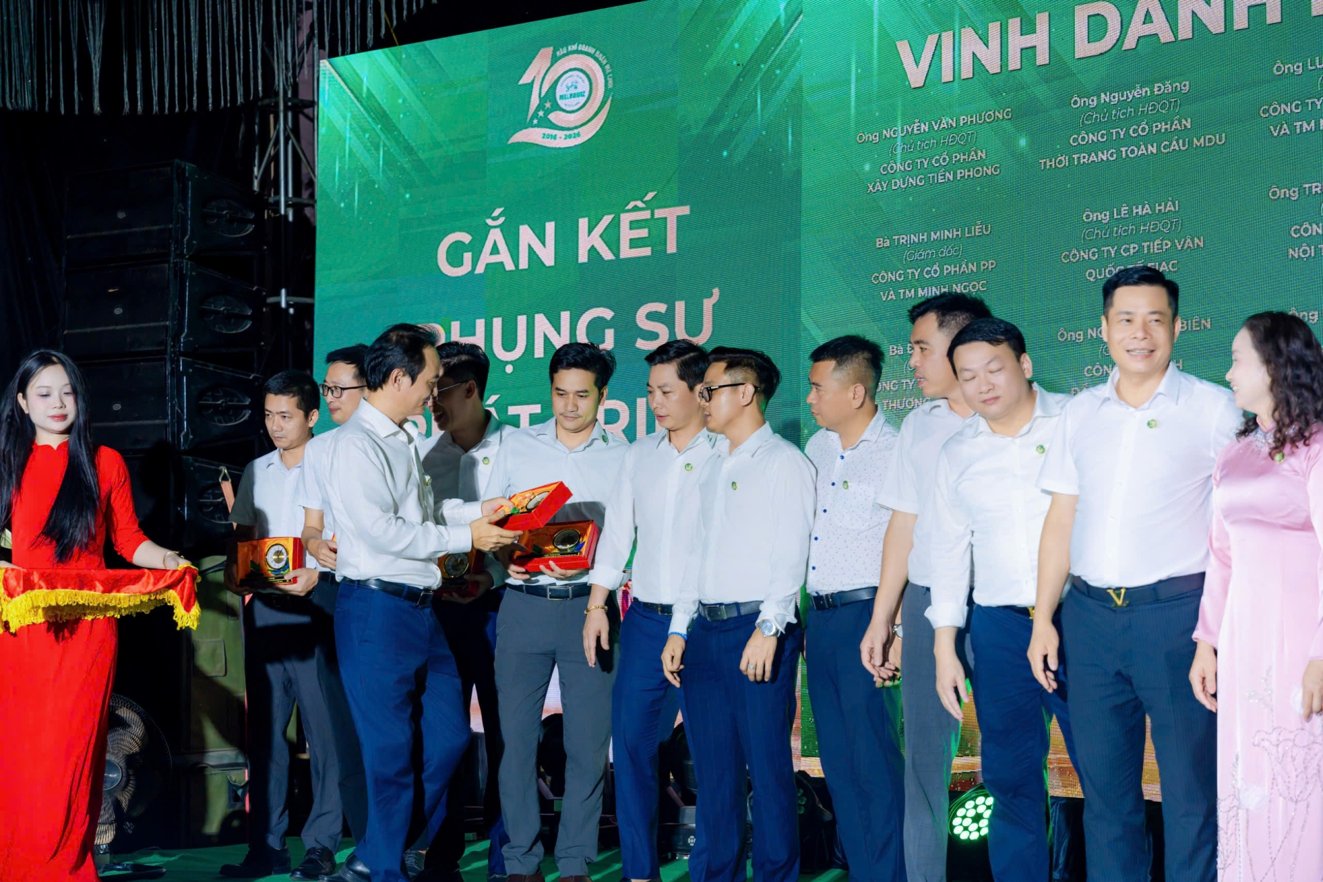 HANOIBA CHÚC MỪNG KỶ NIỆM 10 NĂM THÀNH LẬP CLB MELINHBIZ