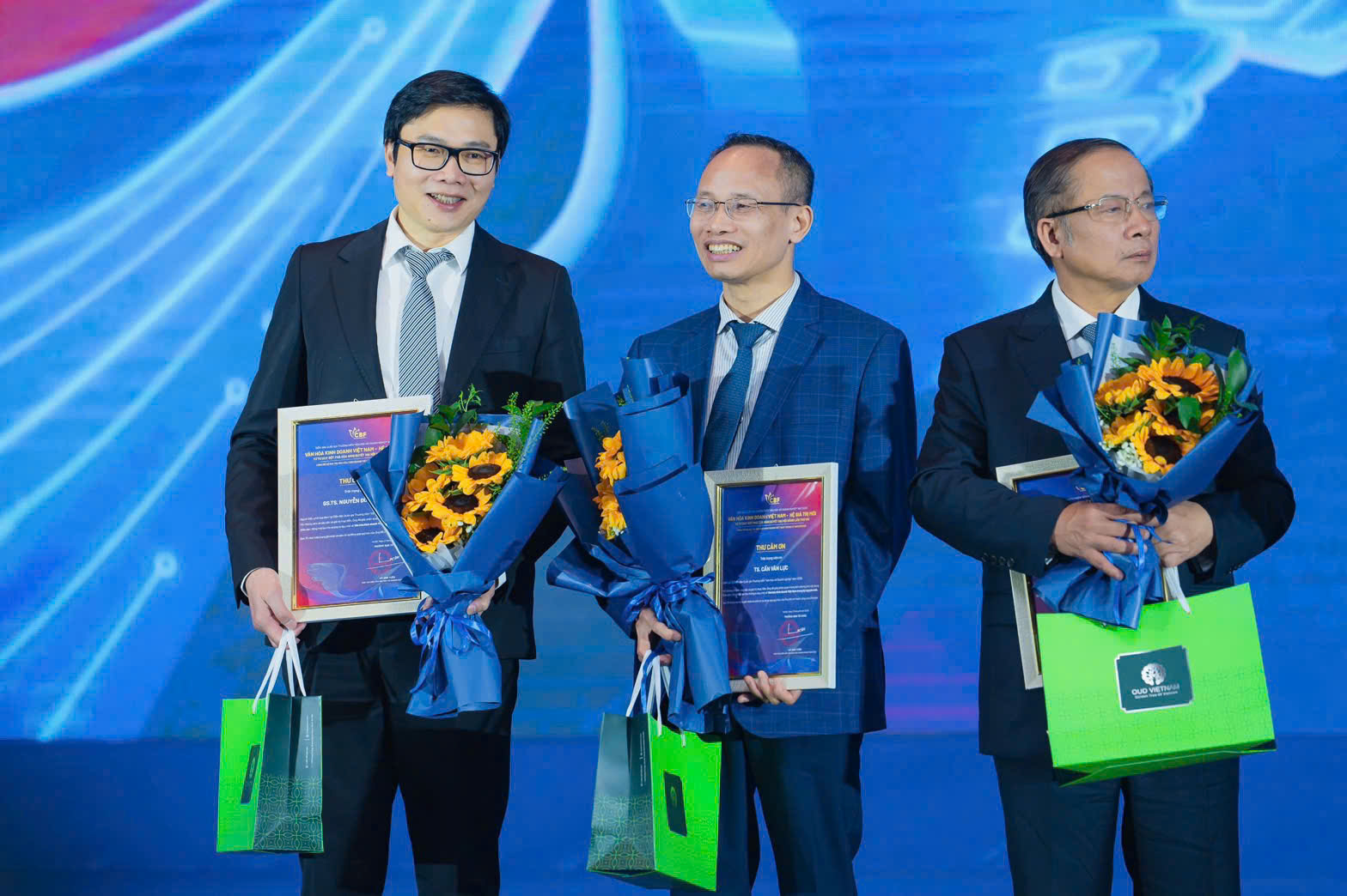CẢM ƠN NHÀ TÀI TRỢ ĐỒNG HÀNH ĐẠI HỘI ĐẠI BIỂU HỘI DOANH NGHIỆP TRẺ HÀ NỘI LẦN THỨ IX, NHIỆM KỲ 2026 - 2031: OUD VIETNAM – Công ty TNHH Sản xuất và Thương mại Trầm hương Việt Nam