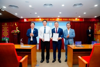 HANOIBA THAM GIA KÝ KẾT MOU VỚI TRUNG TÂM PHỤC VỤ HÀNH CHÍNH CÔNG THÀNH PHỐ HÀ NỘI: TĂNG CƯỜNG KẾT NỐI, HỖ TRỢ DOANH NGHIỆP TRONG CẢI CÁCH HÀNH CHÍNH VÀ CHUYỂN ĐỔI SỐ