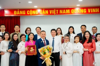 HANOIBA THAM GIA KÝ KẾT MOU VỚI TRUNG TÂM PHỤC VỤ HÀNH CHÍNH CÔNG THÀNH PHỐ HÀ NỘI: TĂNG CƯỜNG KẾT NỐI, HỖ TRỢ DOANH NGHIỆP TRONG CẢI CÁCH HÀNH CHÍNH VÀ CHUYỂN ĐỔI SỐ