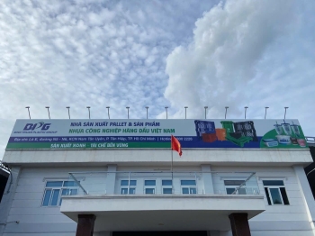 CÔNG TY CỔ PHẦN TẬP ĐOÀN NHỰA BÌNH THUẬN - NHÀ TÀI TRỢ HẠNG BẠC CHƯƠNG TRÌNH TẾT DOANH NHÂN TRẺ 2025: THE CONNECTION - KẾT NỐI