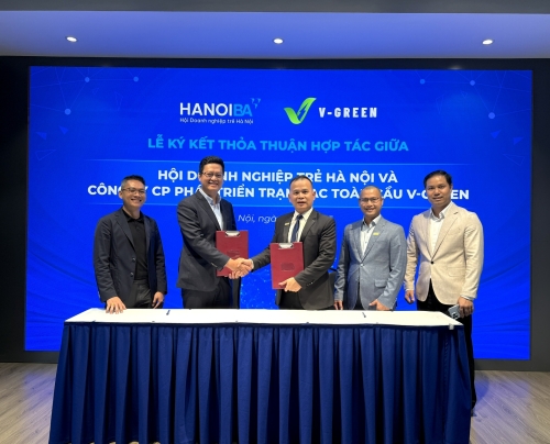 TIN XTTM: HỢP TÁC TRIỂN KHAI CHƯƠNG TRÌNH CHO THUÊ MẶT BẰNG LÀM TRẠM SẠC & ĐỔI PIN CÙNG V-GREEN