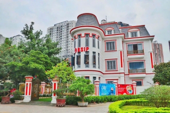 CÔNG TY CP TẬP ĐOÀN BABYLONS - NHÀ TÀI TRỢ HẠNG VÀNG CHƯƠNG TRÌNH TẾT DOANH NHÂN TRẺ 2025 - THE CONNECTION