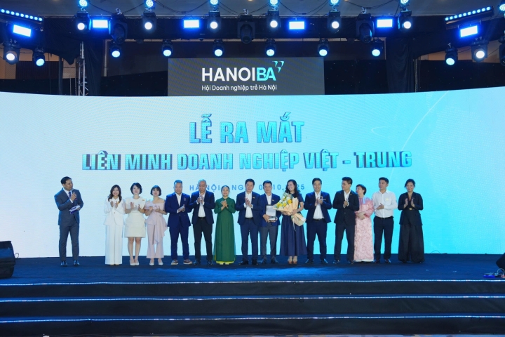 TẾT DOANH NHÂN TRẺ 2025 HANOIBA CHÍNH THỨC RA MẮT LIÊN MINH DOANH NGHIỆP VIỆT TRUNG