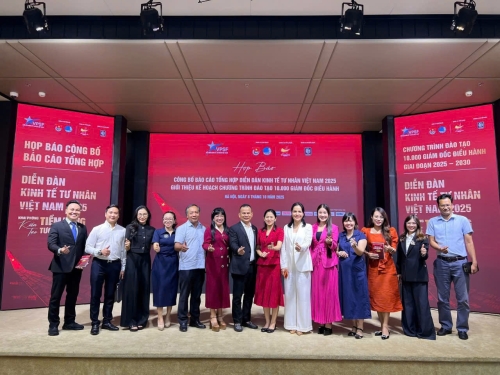 HỘI DOANH NHÂN TRẺ VIỆT NAM CÔNG BỐ BÁO CÁO TỔNG HỢP DIỄN ĐÀN KINH TẾ TƯ NHÂN VIỆT NAM 2025