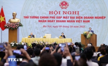 HANOIBA THAM DỰ GẶP MẶT CÙNG THỦ TƯỚNG NHÂN NGÀY DOANH NHÂN VIỆT NAM CHÚC MỪNG CÔNG TY CP BATECO VIỆT NAM NHẬN BẰNG KHEN CỦA THỦ TƯỚNG CHÍNH PHỦ