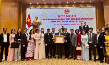 HANOIBA THAM DỰ GẶP MẶT CÙNG THỦ TƯỚNG NHÂN NGÀY DOANH NHÂN VIỆT NAM CHÚC MỪNG CÔNG TY CP BATECO VIỆT NAM NHẬN BẰNG KHEN CỦA THỦ TƯỚNG CHÍNH PHỦ