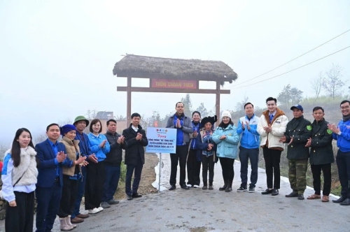 ĐỒNG HÀNH HỖ TRỢ HOÀN THÀNH TUYẾN ĐƯỜNG DÂN SINH TẠI Y TÝ (LÀO CAI)